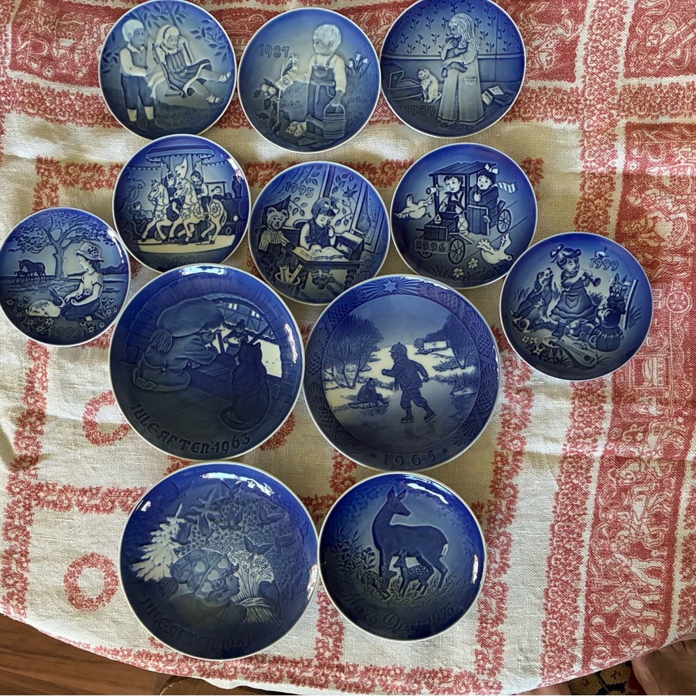 Royal Copenhagen Blue Collectible Plate Set